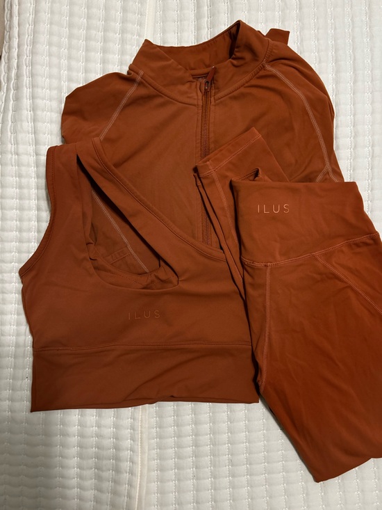 ILUS Pants - ILUS 3-set Rust High-Rise Leggings & Crop Top Active Set